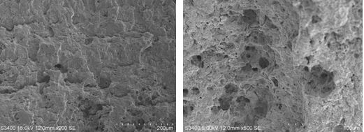 圖11-24 擴展區解理形貌 圖11-25 中心區域孔洞